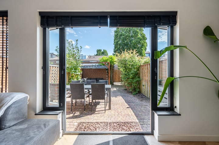 Tussenwoning te koop: Guurtjesmarken 12, Assendelft
