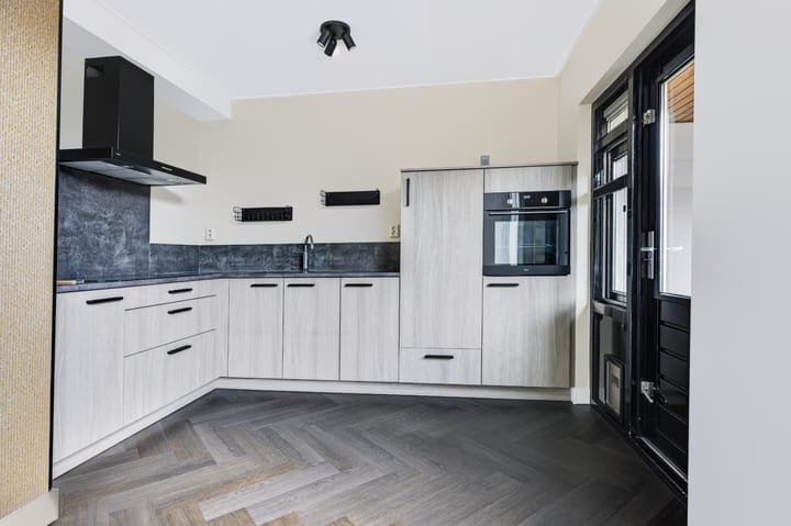 Tussenwoning te koop: Vlierweg 96, Nunspeet