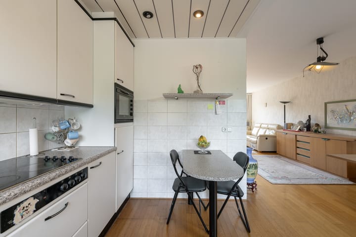 Tussenwoning te koop: Reuverbeek 10, Geleen