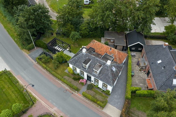 Vrijstaande woning te koop: Winsumerweg 1, Onderdendam