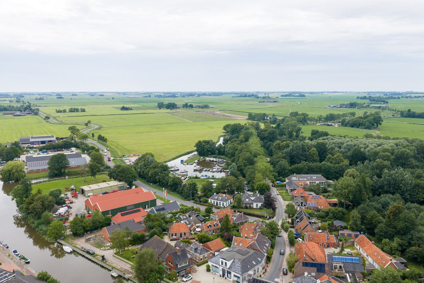 Photo 110 of Winsumerweg 1