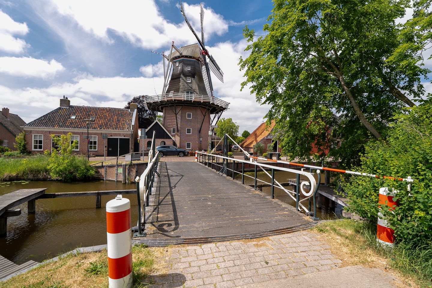 Photo 115 of Winsumerweg 1