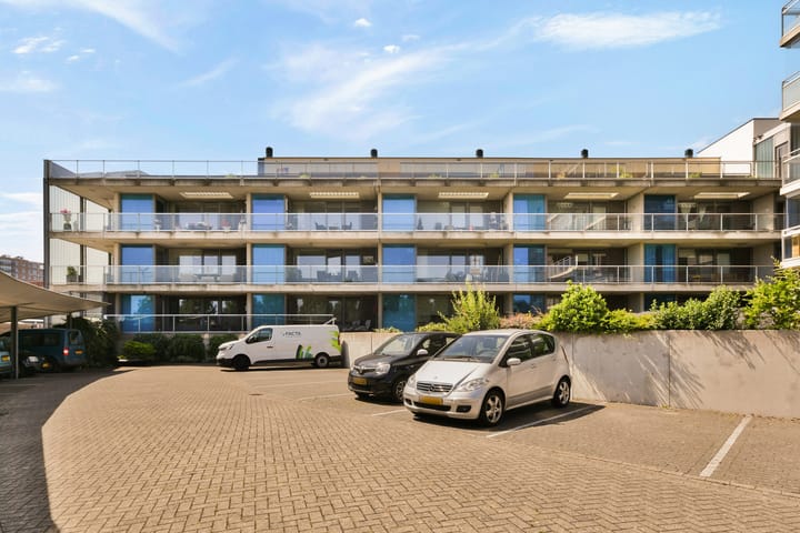 Appartement te koop: Beatrixlaan 32, Beverwijk