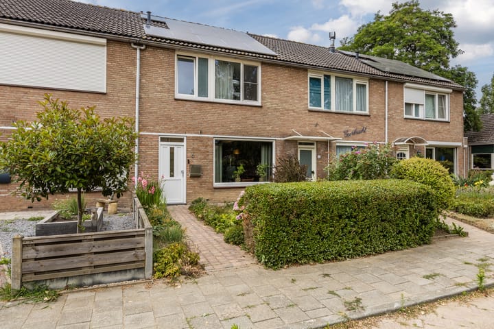 Photo 2 of Dokter van Vuurestraat 6