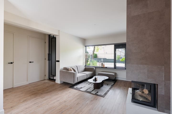 Tussenwoning te koop: Sportparklaan 12, Renswoude