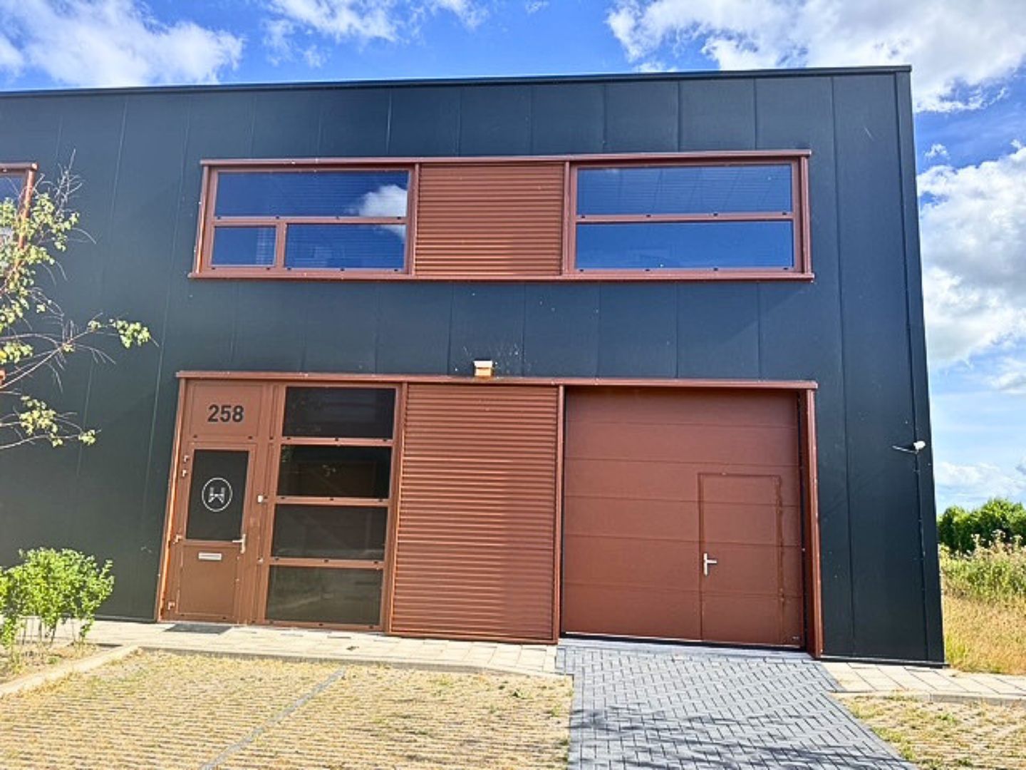 View photo 1 of Jelle Zijlstraweg 258