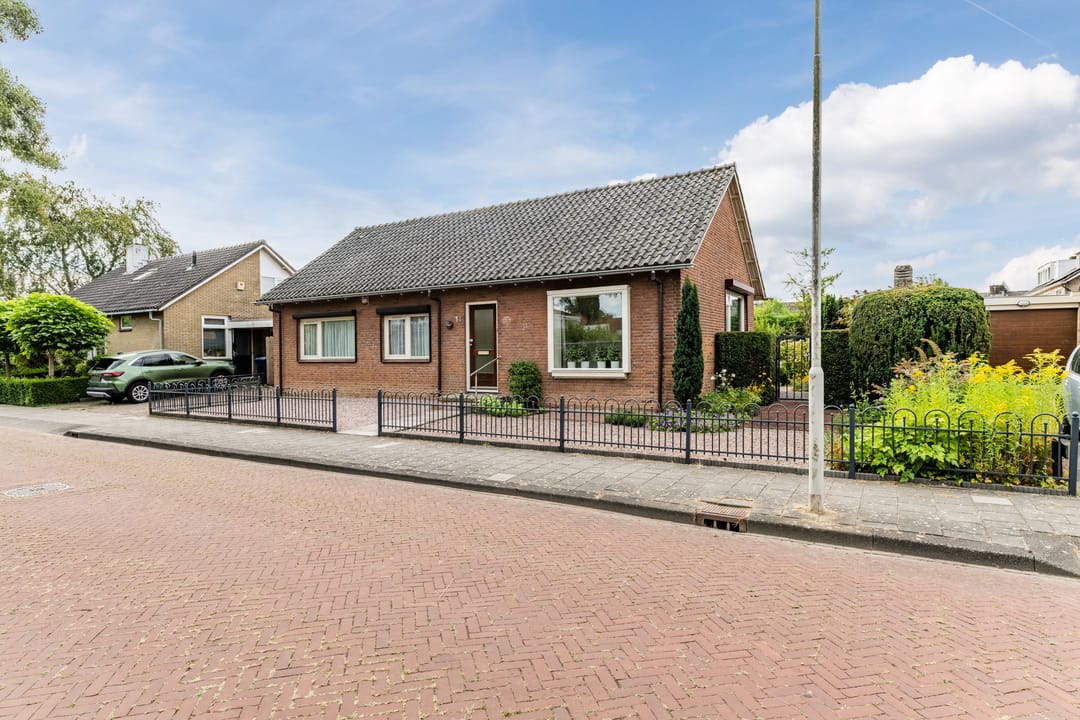 Foto 1 van Overwaard 14