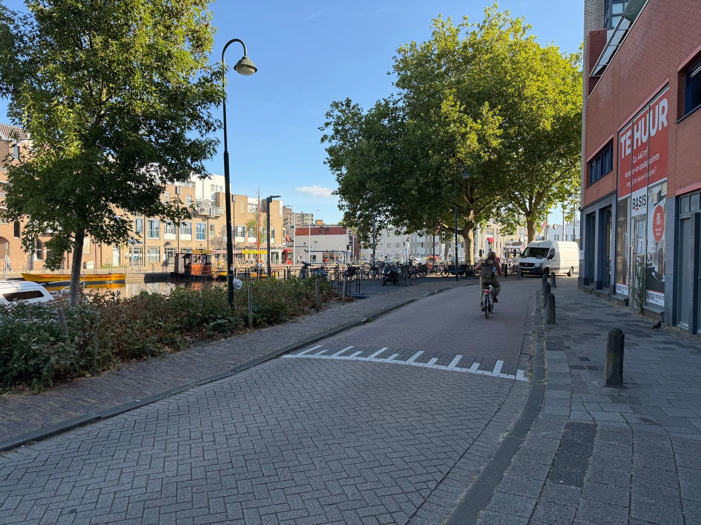 Photo 4 of Regentesseplantsoen parkeerplaats