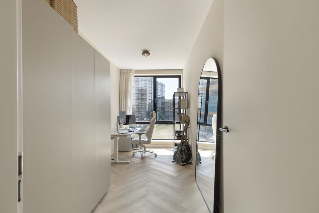 Photo 17 of Dudokstraat 122