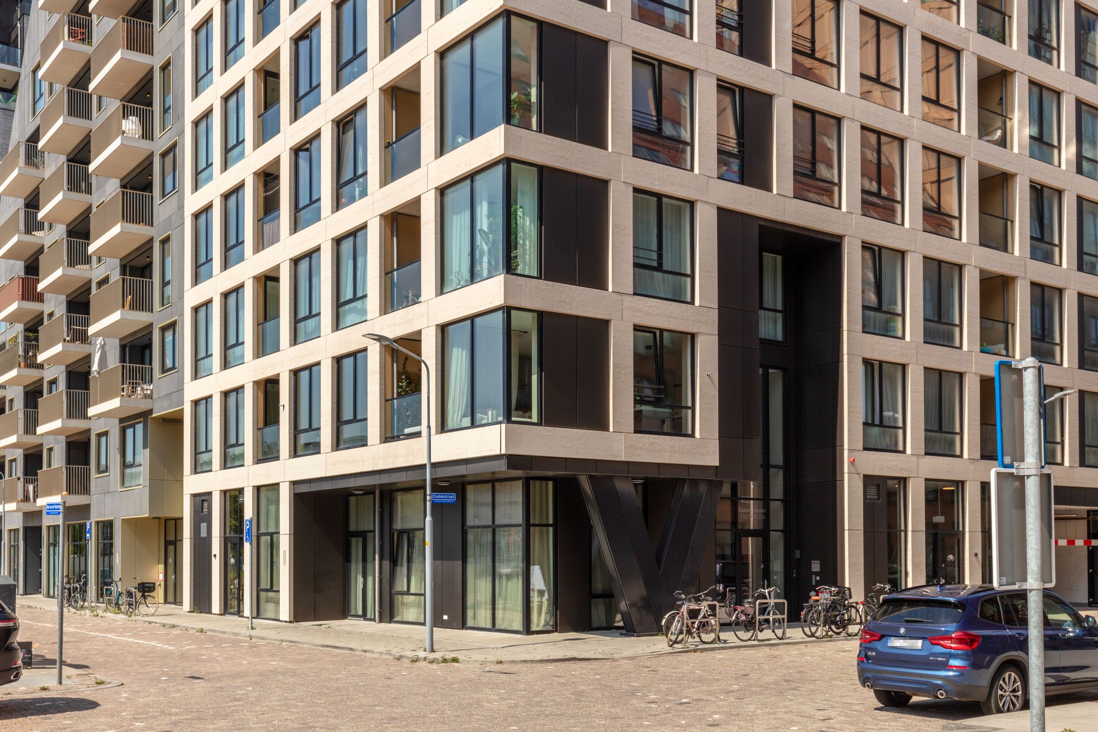 Photo 36 of Dudokstraat 122
