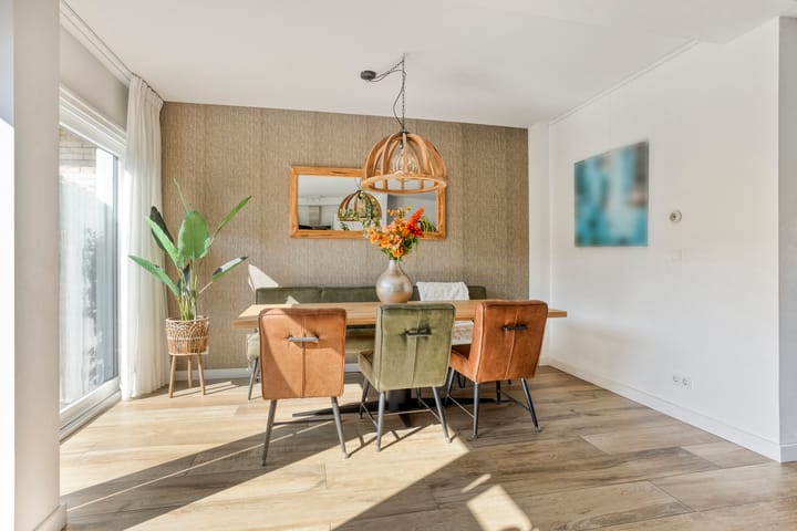 Tussenwoning te koop: Calsplantsoen 35, Beverwijk