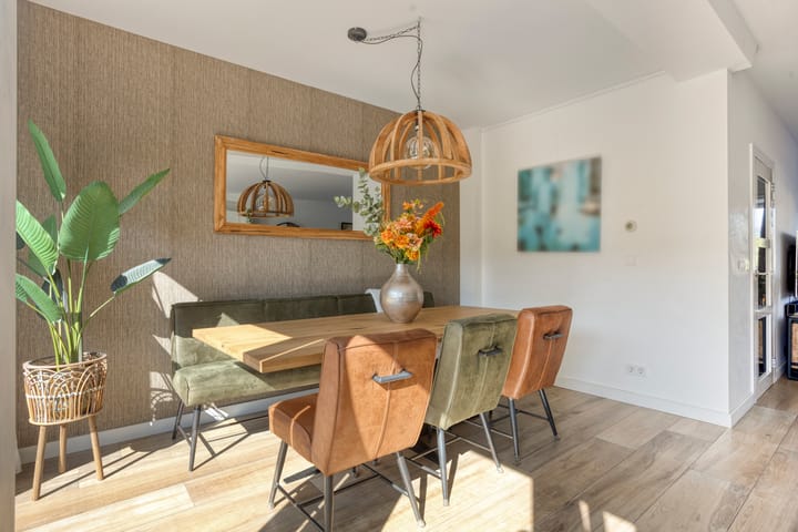 Tussenwoning te koop: Calsplantsoen 35, Beverwijk