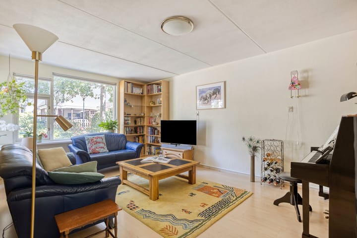 Tussenwoning te koop: Rietzanger 16, Hoorn