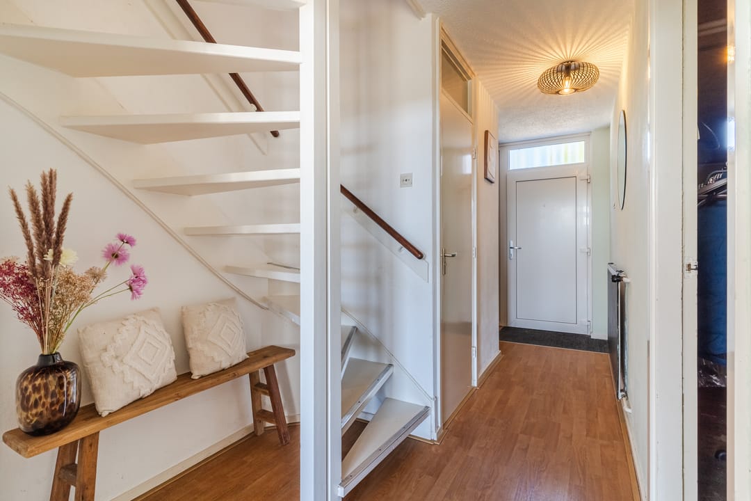 Photo 8 of Leliestraat 34