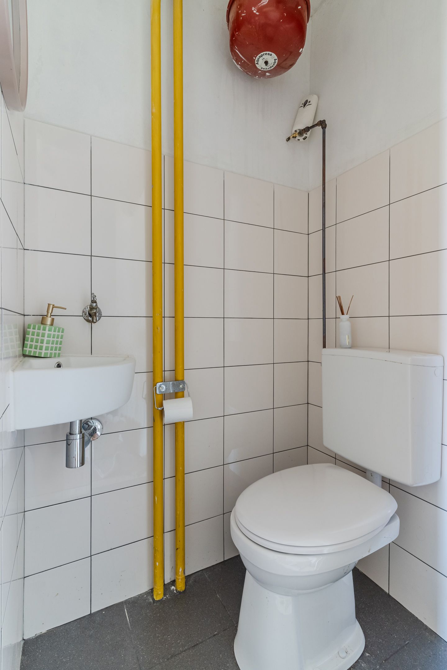Photo 9 of Leliestraat 34