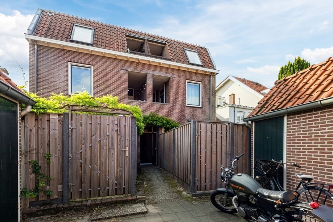 Foto 23 van Bloemendalsestraat 38-C