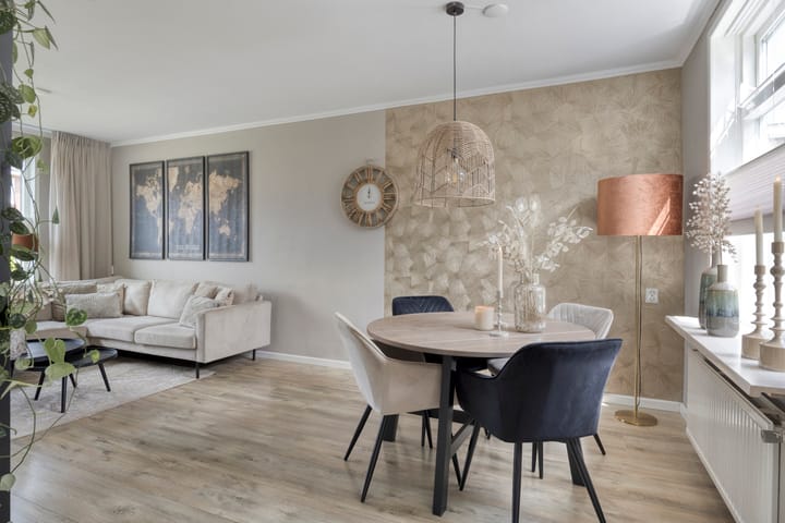 Tussenwoning te koop: Molenkampsweg 52, Borne