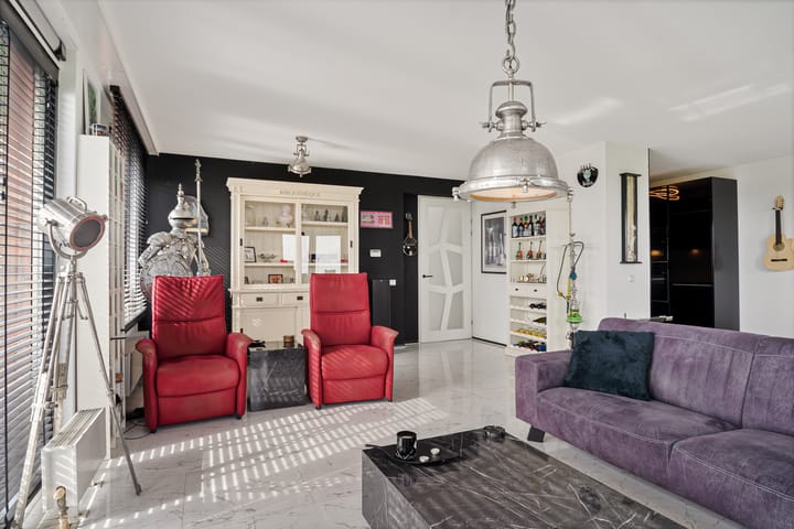 Appartement te koop: Adigestroom 230, Zoetermeer