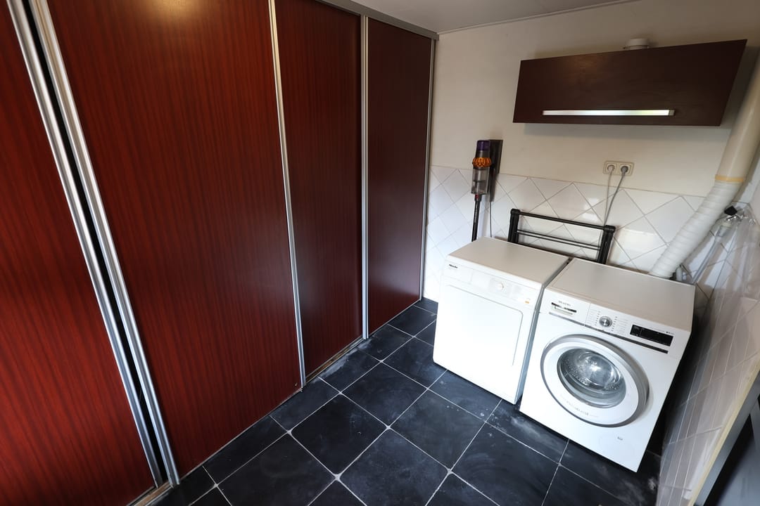 Photo 16 of Emmastraat 40