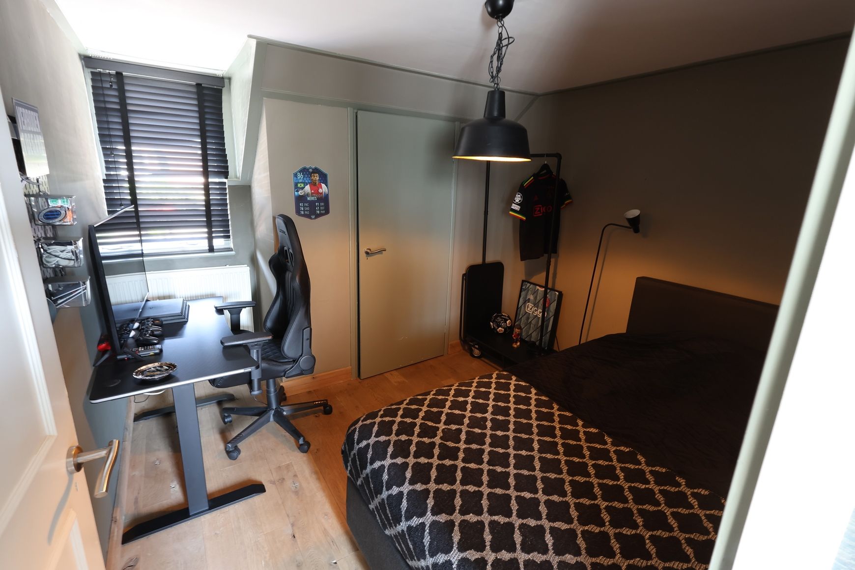 Photo 27 of Emmastraat 40