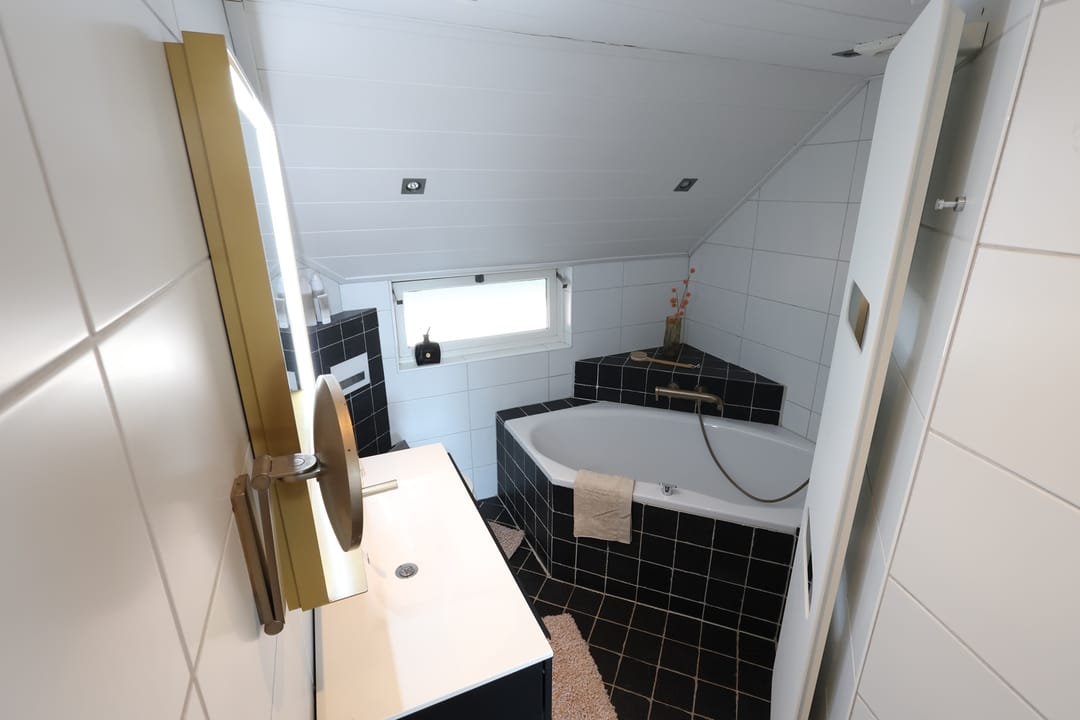 Photo 22 of Emmastraat 40