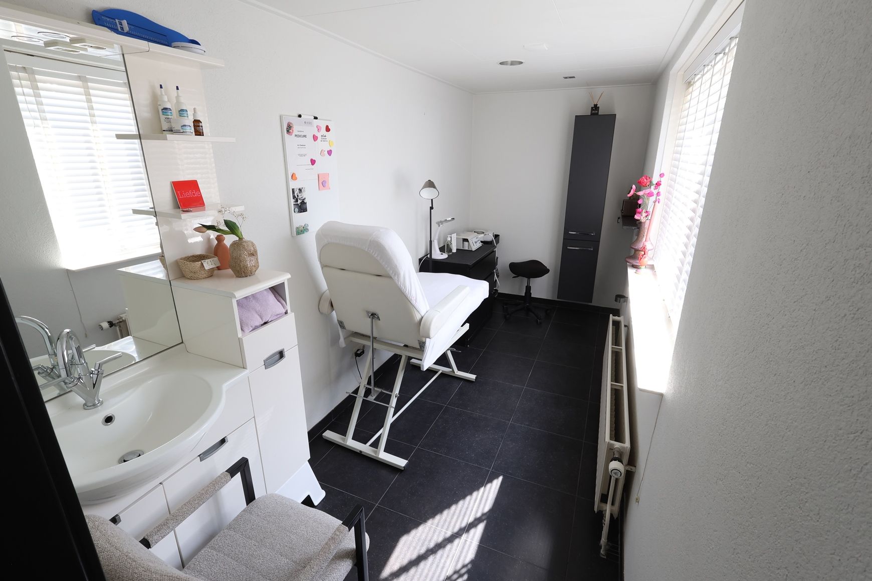 Photo 12 of Emmastraat 40