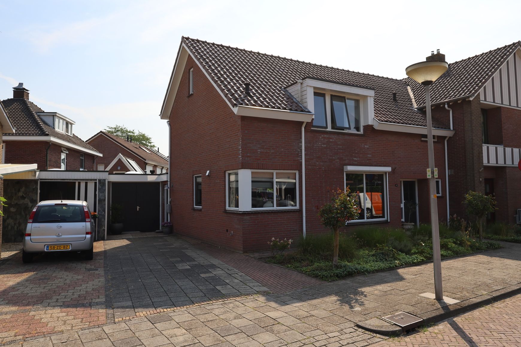Photo 36 of Emmastraat 40