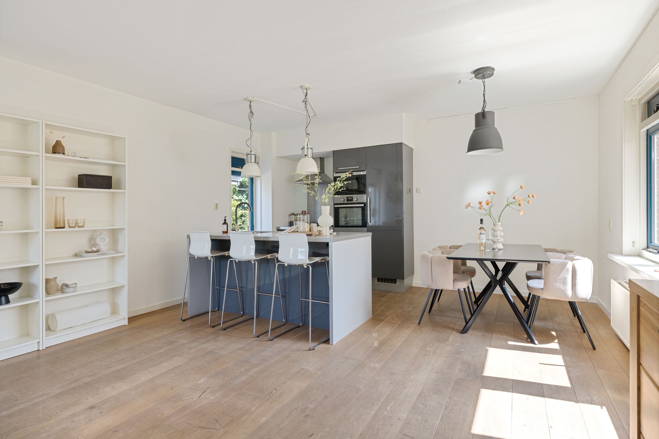 Photo 3 of Gazellestraat 2