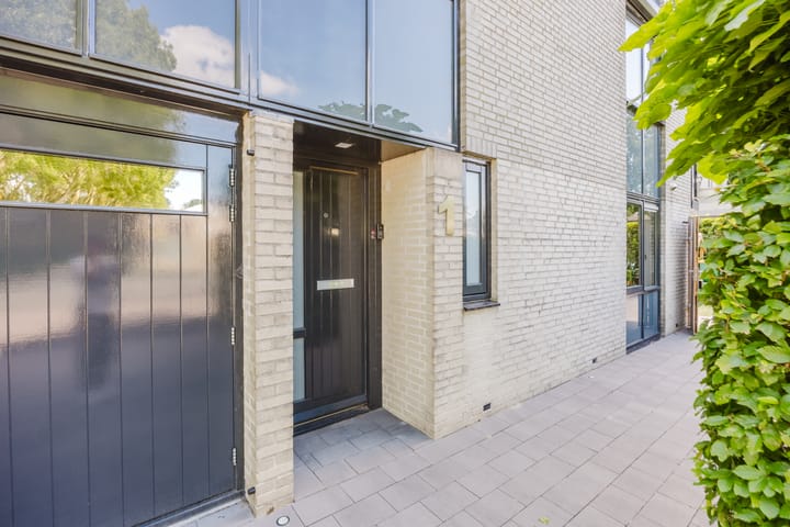 Vrijstaande woning te koop: Top Naeffstraat 1, Gorinchem