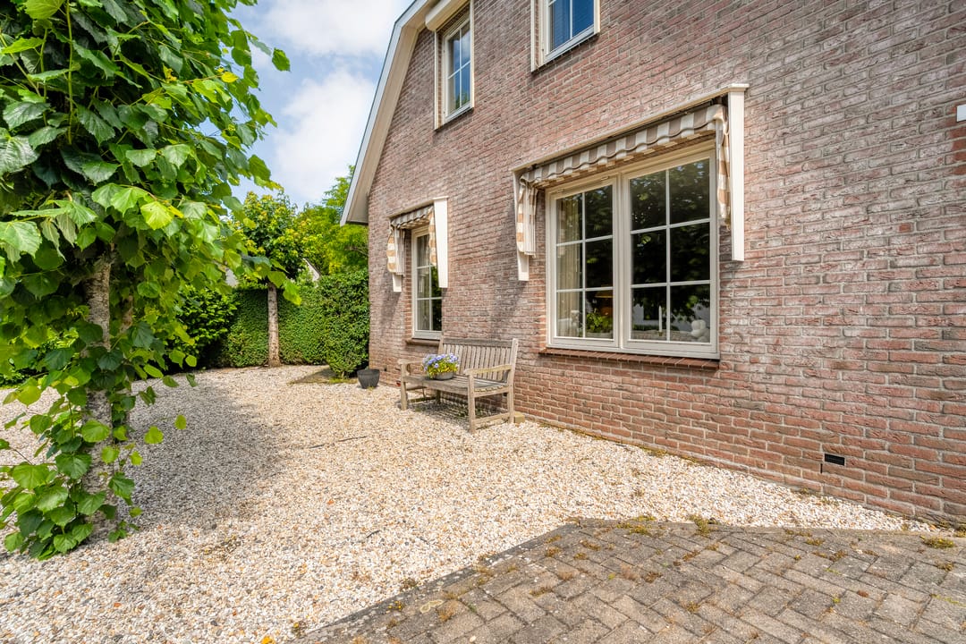 Photo 11 of Goudplevier 2