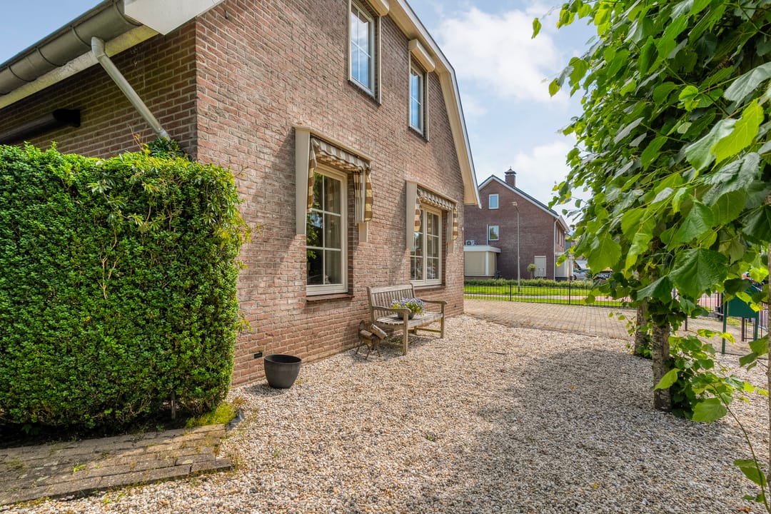 Photo 8 of Goudplevier 2