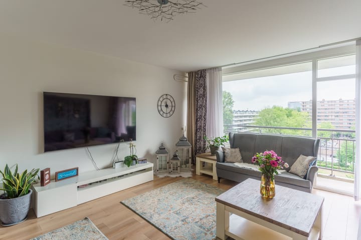 Appartement te koop: Roland Holstlaan 979, Delft