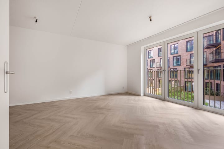 Appartement te huur: Burnhamstraat 141, Hoofddorp