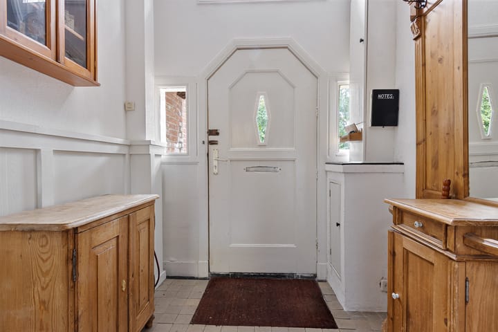 Tussenwoning te koop: Parallelweg 5, Sneek