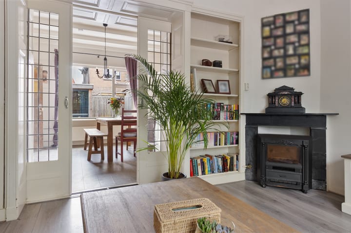 Tussenwoning te koop: Parallelweg 5, Sneek