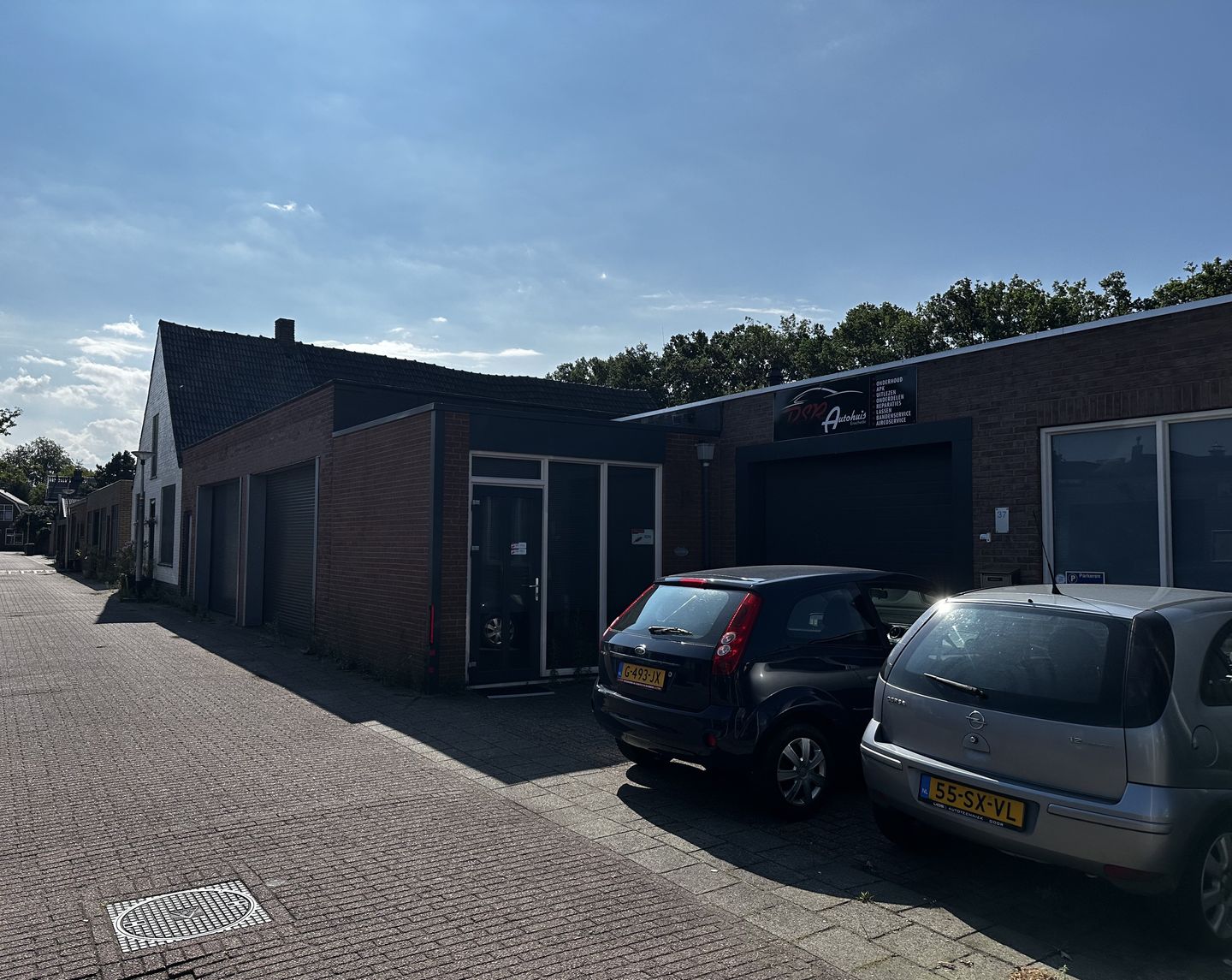 View photo 2 of Van Mislostraat 37