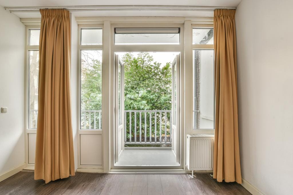 Photo 13 of Jan van Galenstraat 307-1