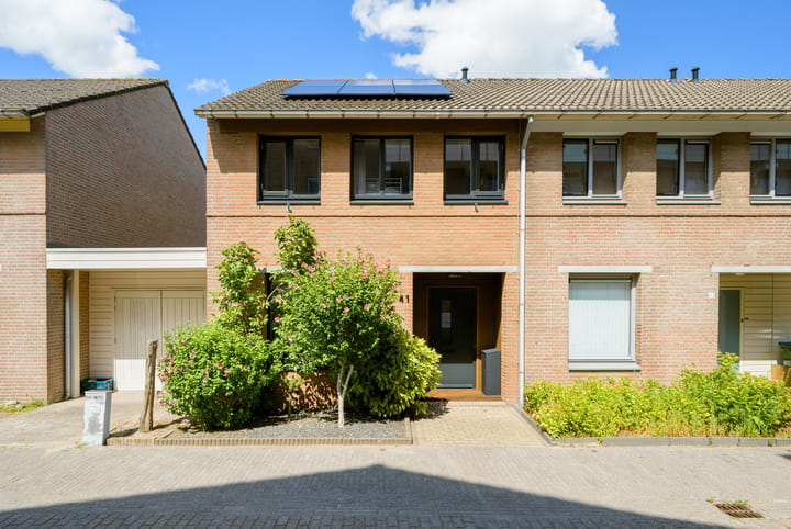 Hoekwoning te koop: Scherpenakker 41, Breda