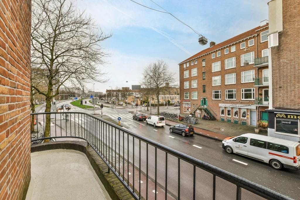 Photo 7 of Jan van Galenstraat 307-1