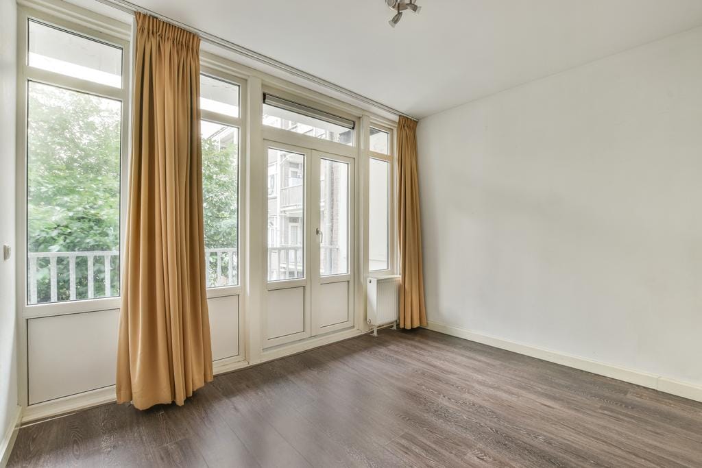 Photo 11 of Jan van Galenstraat 307-1