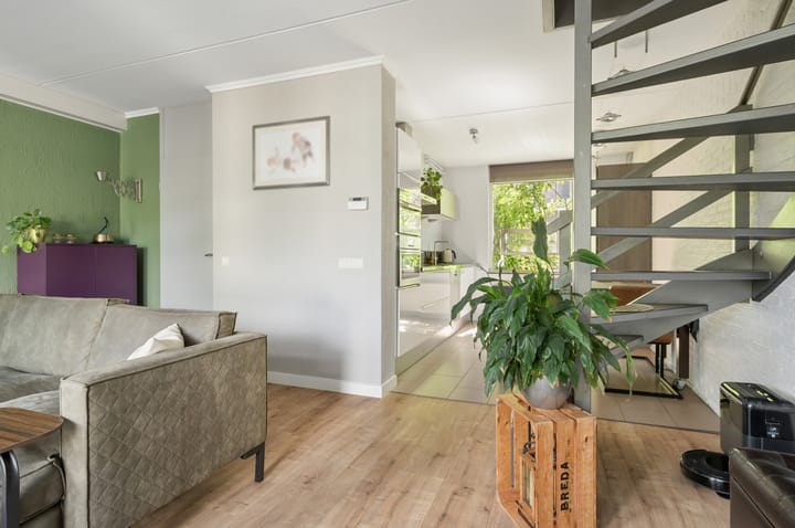 Hoekwoning te koop: Scherpenakker 41, Breda