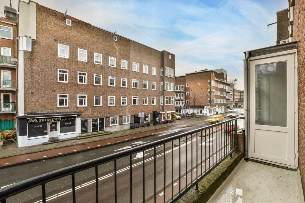Photo 8 of Jan van Galenstraat 307-1