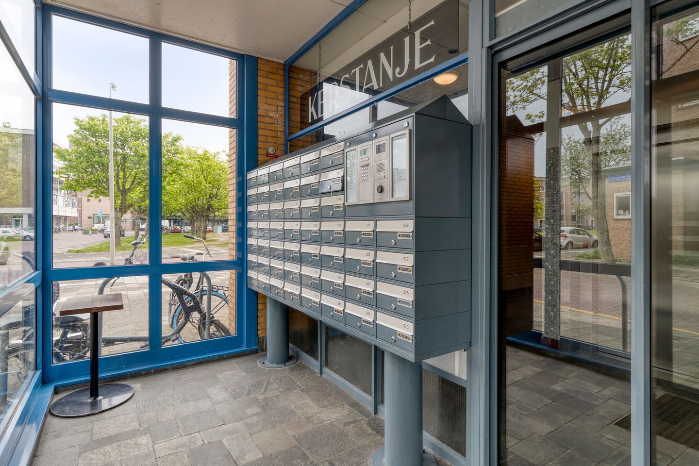 Photo 10 of Van Adrichemstraat 319