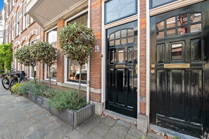 Photo 3 of Van Lumeystraat 42