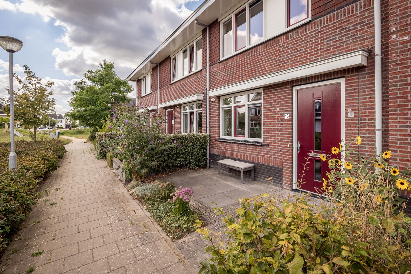 Photo 34 of Groenling 16