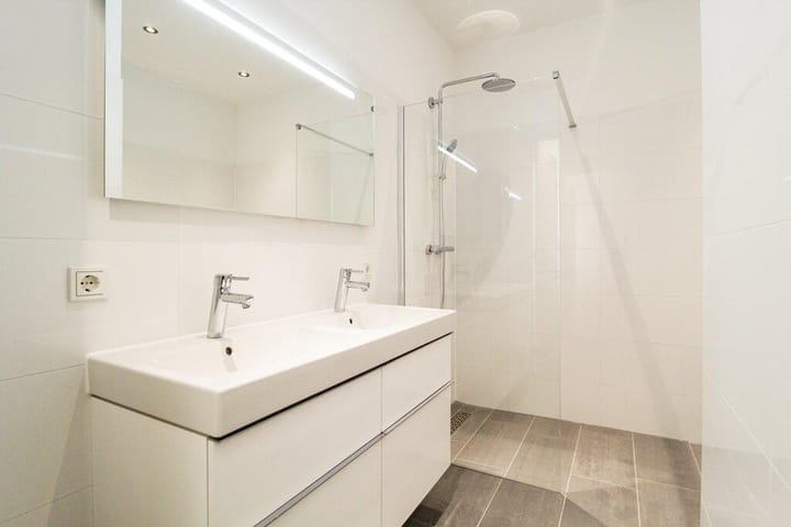 Appartement te huur: Van Eeghenstraat 44-1, Amsterdam