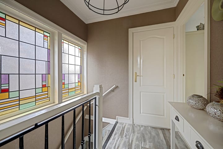 Twee-onder-één-kap te koop: Cremerstraat 138, Pernis Rotterdam