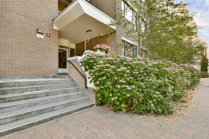 Appartement te koop: Hazepaterslaan 34, Haarlem