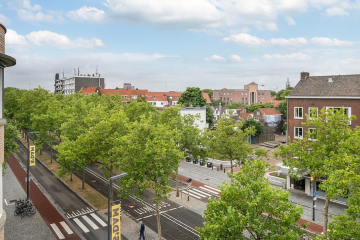 Appartement te koop: Broersvest 102, Schiedam