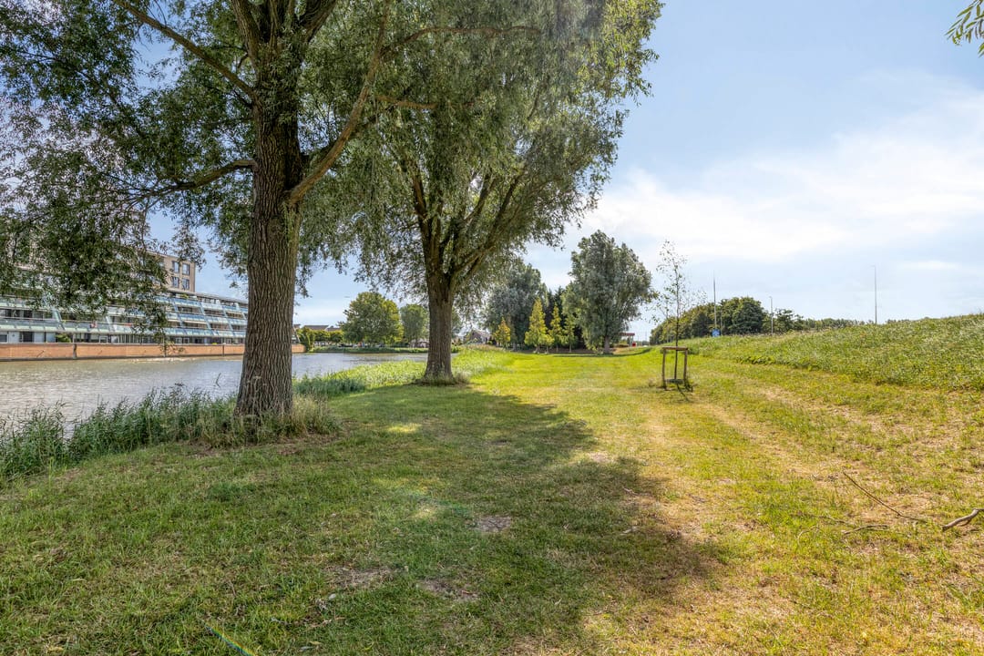 Foto 37 van Rosa Luxemburgpark 83